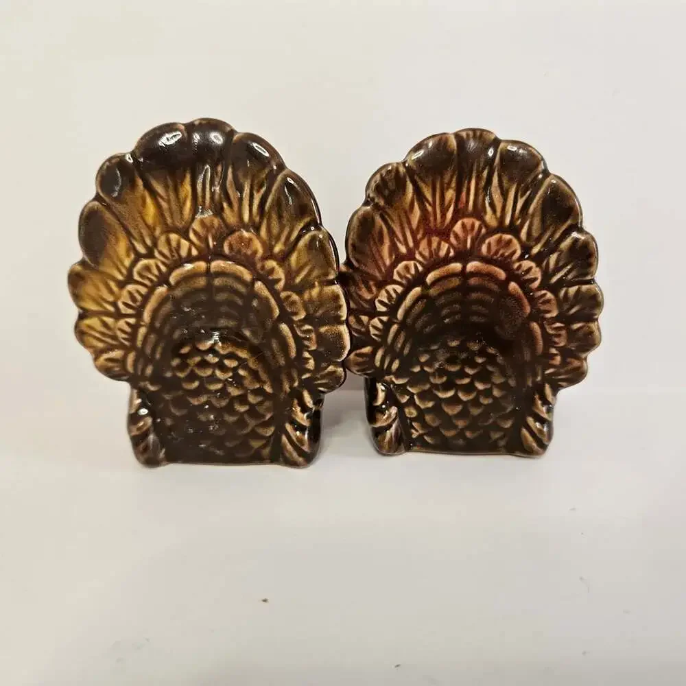 Unbranded brown glazed